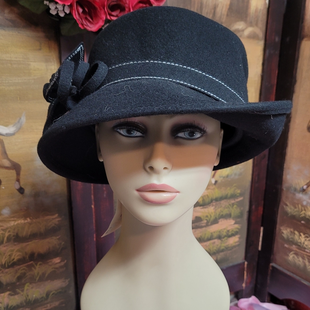 Toucan Collection Wool Felt Cloche Hat